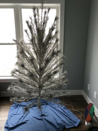 Vintage 1960’s Aluminum Christmas Tree 7ft 105 Branches With Color Wheel