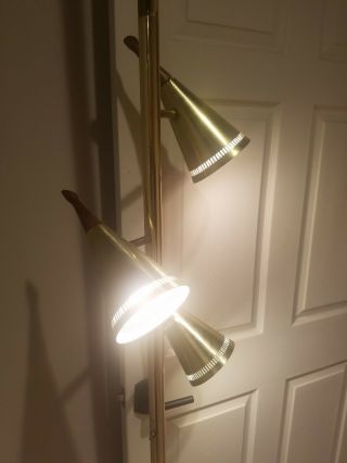 Vtg Mid Century Modern POLE LAMP Floor Light 3 Cone Atomic Metal Brass 2