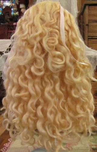 G206 Vintage 15 - 16 " Gorgeous Mohair Doll Wig For Antique Bisque Doll
