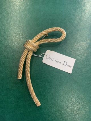 Christian Dior Large Knotted Rope Pin Brooch Gold Toned With Tag