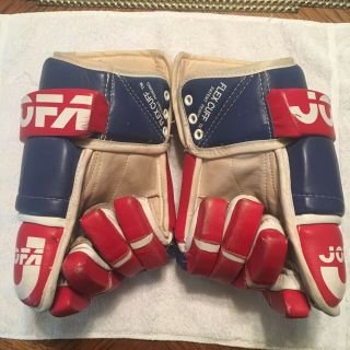 Vintage Jofa 686M Hockey Gloves In Montreal Canadiens Colors 2