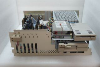Commodore Amiga 2000 Vintage Computer 2