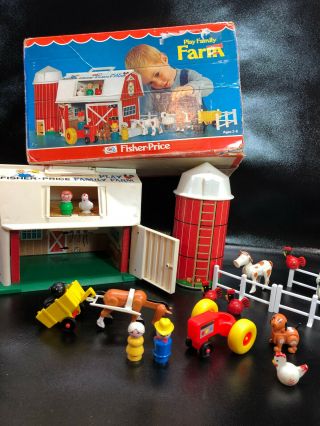 Vtg 1968 Fisher Price Play Family Farm Little People Barn W/box
