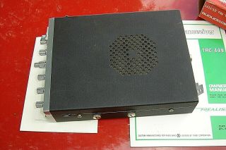 Vintage REALISTIC TRC - 449 SSB/AM CB RADIO LED 40 CHANNEL,  W/Access.  Japan 6