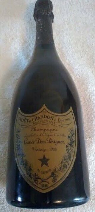 Rare Cuvee Dom Perignon Moet Et Chandon Champagne Vintage 1988