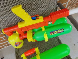 2 SOAKER 200 1990 Larami Water Squirt Gun Vintage 3