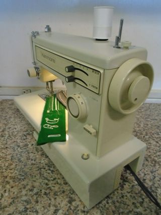 Vintage All Metal KENMORE 1231 Industrial Strength Sewing Machine Zig Zag Stretc 4