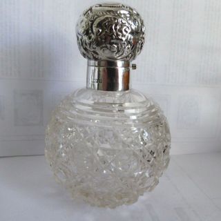 ANTIQUE REPOUSSE SILVER HINGED TOP PERFUME BOTTLE HM LONDN 1898 HOBNAIL CUT BASE 2