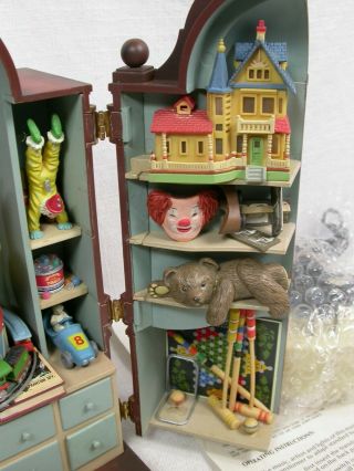 Enesco The Dream Keeper Vintage Victorian Toy Cabinet Action Musical 6
