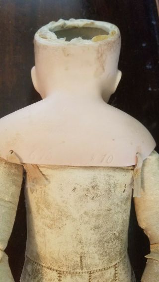 ANTIQUE SHOULDER TURNED HEAD DOLL POUTY,  CLOSED MOUTH GERMAN BISQUE ABG c.  1885 5