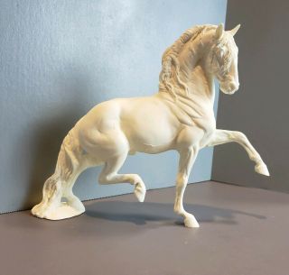 Artist Resin Model Horse Bailador Limited To 50 Only Cast.  Very Htf Rare