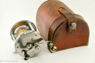 Vintage Shakespeare Perfect 1938 Model Gl Antique Fishing Reel Leather Case Na4