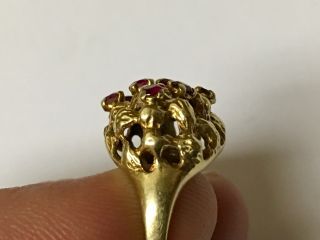Woman ' s Vintage 14kt Gold Ring with Red Stones 3