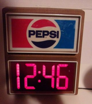 Vintage Pepsi Cola Soda Lighted Sign Clock 3