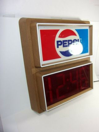 Vintage Pepsi Cola Soda Lighted Sign Clock 4