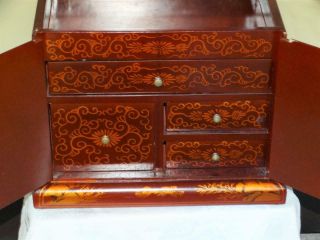 VINTAGE CHINESE LACQUERED CABINET / JEWELRY BOX,  HAND PAINTED,  BRASS FITTINGS. 5