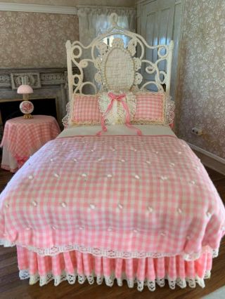 1983 Miniature Dollhouse Artisan Lace Wicker Rope Painted Bed Pink Gingham Sign