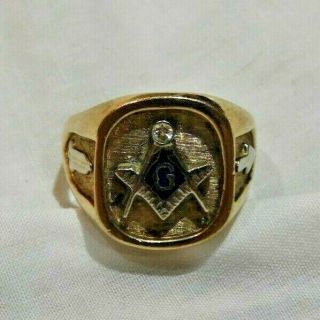 Vintage 10K Yellow & White Gold with Diamond Masonic Men ' s Ring Size 9 7