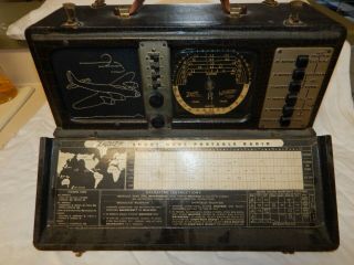 Vintage Zenith Trans - Oceanic Bomber Shortwave Portable Old Tube 7g605 Radio.