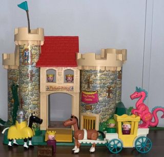Vintage Fisher Price Little People Castle 993 Complete 1974 Edition