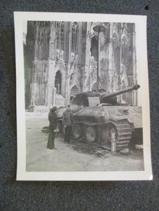 Ww2 4 " X 5 " B&w Press Photo: Booby Trapped German Tank,  Cologne
