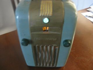 VINTAGE WESTINGHOUSE RADIO - LITTLE JEWEL - 1940 ' s 2