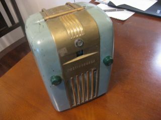 VINTAGE WESTINGHOUSE RADIO - LITTLE JEWEL - 1940 ' s 5