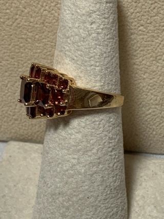 Vintage Signed Crp Solid 14k Yellow Gold Garnet Ring Size 6 4.  94 Grams