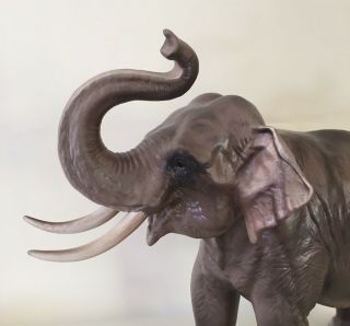 Hagen - Renaker Vintage DW Ceramic Elephant Figurine ' Rajah ',  Near w Label 3