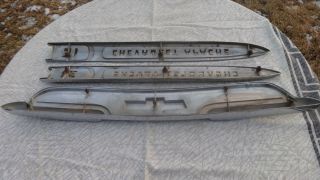 vintage 1959 chevrolet truck hood emblem apache 31 fender chrome spears ornament 12