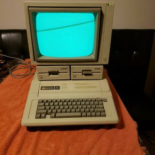 Vintage Apple Ii 2e Computer Dual Floppy Monitor