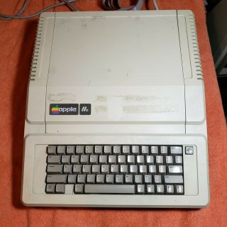 Vintage Apple II 2e Computer Dual Floppy Monitor 2