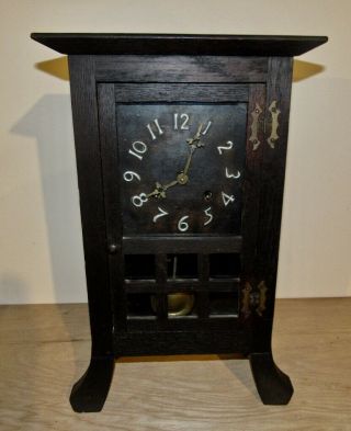 Vintage Haven Mission Style Pendulum 8 - Day Shelf Clock - Oak Case