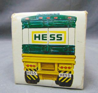 Vintage 1976 Hess Oil & Gas Company Collectible Semi - Trailer Truck 3