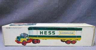 Vintage 1976 Hess Oil & Gas Company Collectible Semi - Trailer Truck 4