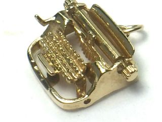 Lovely 14k Yellow Gold 3 Dimensional Articulate Typewriter Charm Pendant.  3.  1gm