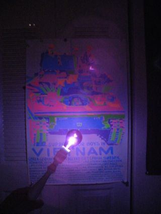 VTG 1971 POSTER PRINTS SUPPORT OUR BOYS IN VIETNAM BLACKLIGHT 24 1/2 