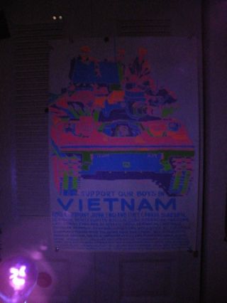 VTG 1971 POSTER PRINTS SUPPORT OUR BOYS IN VIETNAM BLACKLIGHT 24 1/2 