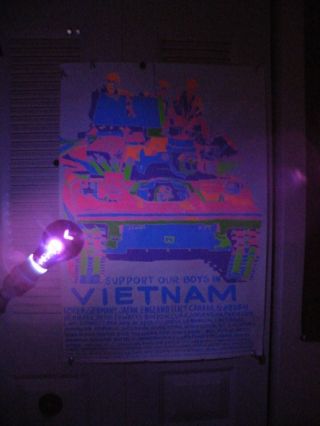 VTG 1971 POSTER PRINTS SUPPORT OUR BOYS IN VIETNAM BLACKLIGHT 24 1/2 