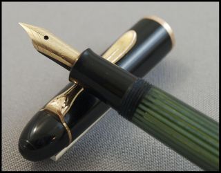 Vintage Pelikan 140 Green Striated Fountain Pen - 14c Ef Nib