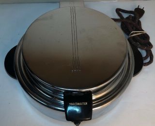 Toastmaster 2d2 Vintage 1930 Era Round Waffle Iron Cooker Deco