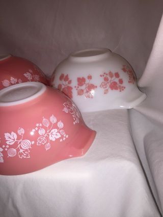 PYREX Vtg Pink Gooseberry Cinderella Mixing Bowls complete Set 441 442 443 444 4
