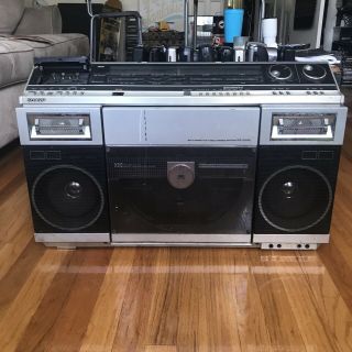 Sharp Vz - 2000 Boombox Turntable As - Is Vintage Ghettoblaster Stereo Hip Hop
