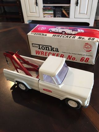 Vintage Tonka Wrecker/tow Truck.  No.  68 Near