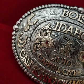 VINTAGE TROPHY RODEO BUCKLE 2010 BOISE IDAHO CALF ROPING CHAMPION Signed 527 4