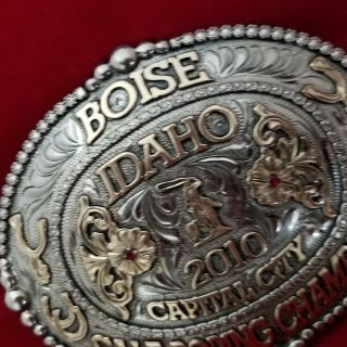 VINTAGE TROPHY RODEO BUCKLE 2010 BOISE IDAHO CALF ROPING CHAMPION Signed 527 5