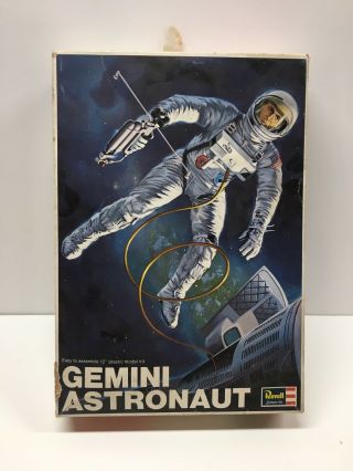 Vintage 1967 Revell Gemini Astronaut 12” Model Kit H - 1837:200 (unbuilt)