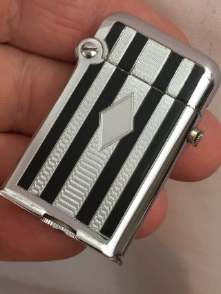 Vintage Ladies Thorens Semi Automatic Single Claw Pocket Lighter Very Near