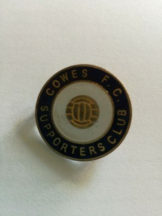 Vintage Enamel Cowes Football Supporters Badge