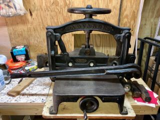 vintage guillotine 16 ' paper cutter,  Circa 1889 2